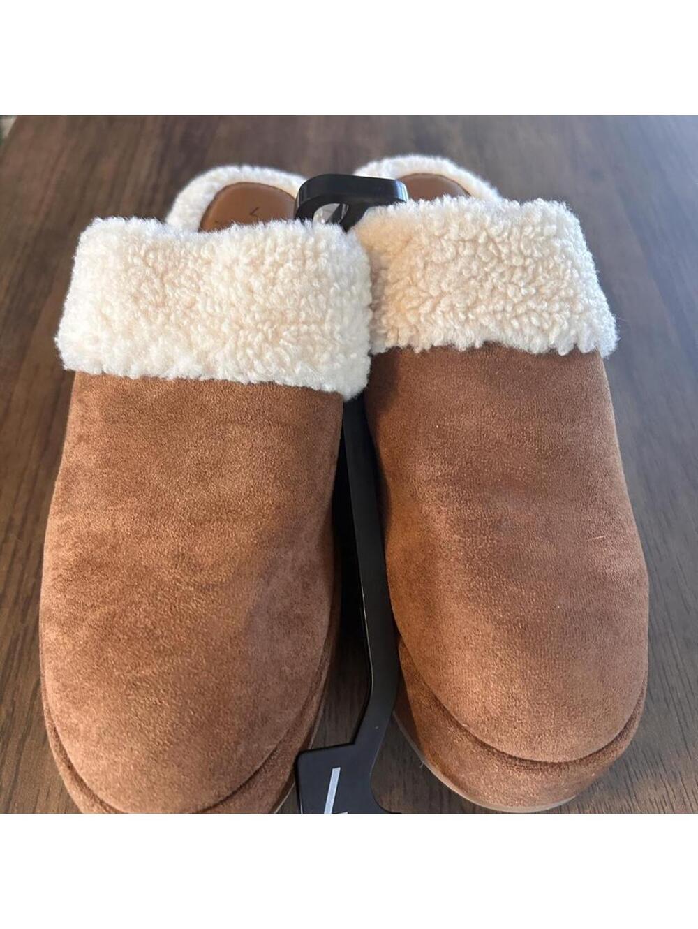 Time and Tru Clogs